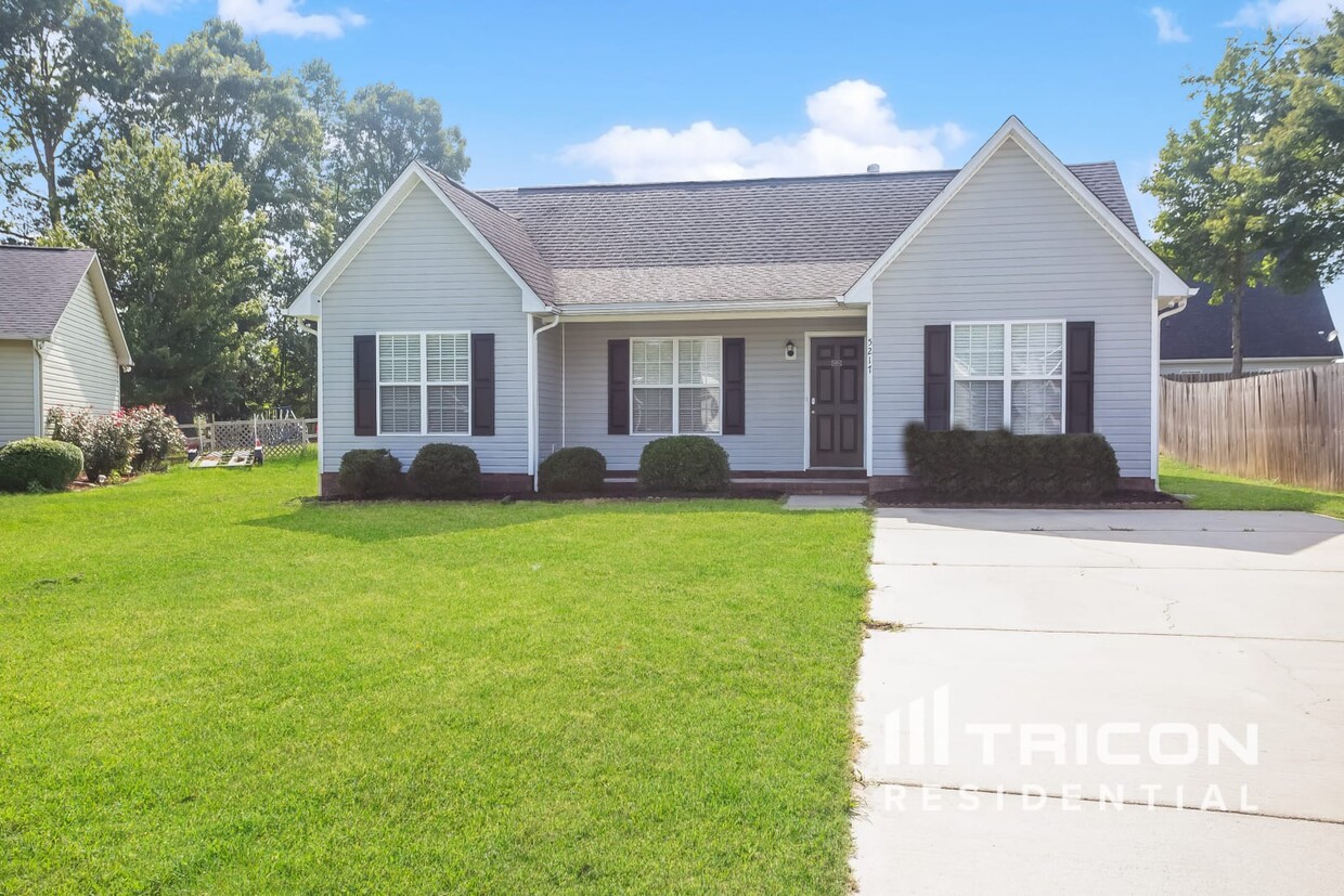 Foto principal - 5217 Harmon Pl