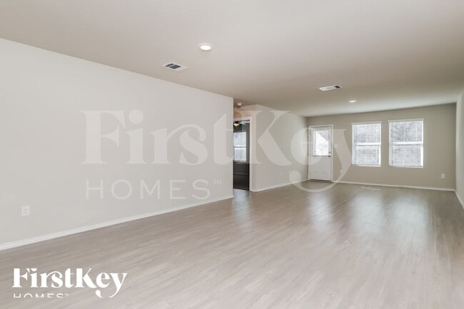 Building Photo - 14030 Silos Meadows