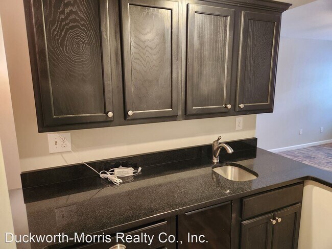 Building Photo - 2 br, 2.5 bath House - 1100 14th Ave. #B2