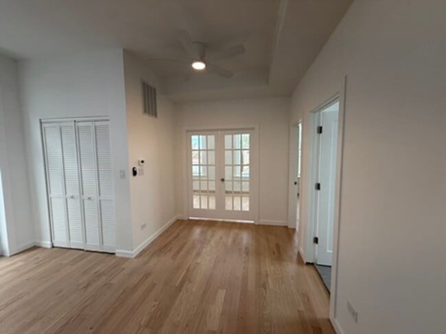 Building Photo - 1634 W 21st St