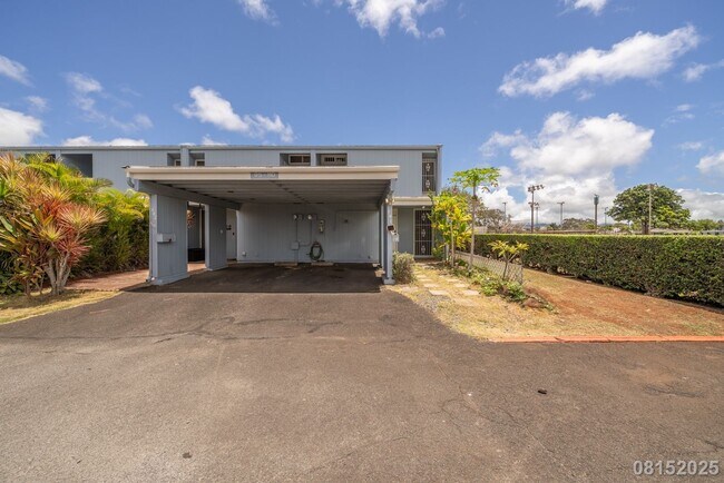 Building Photo - 3 Bed 3 Bath in Laulea Townhomes
