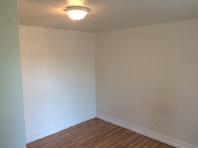 Foto del edificio - 518 W Edwards St