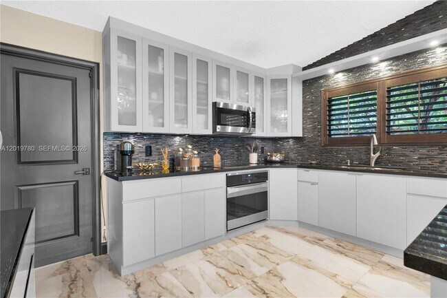 Foto del edificio - 15830 SW 139th Ave
