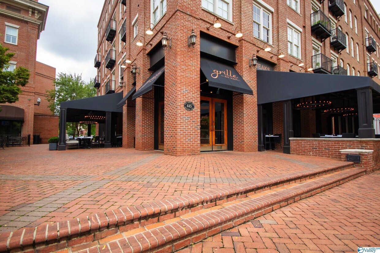 Foto principal - 445 Providence Main St NW