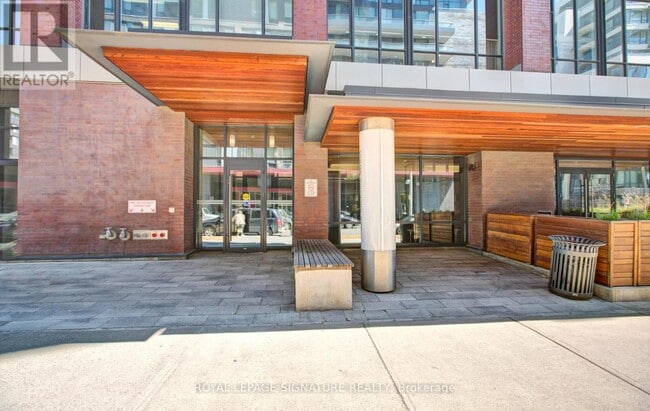 Building Photo - 225 Sackville St