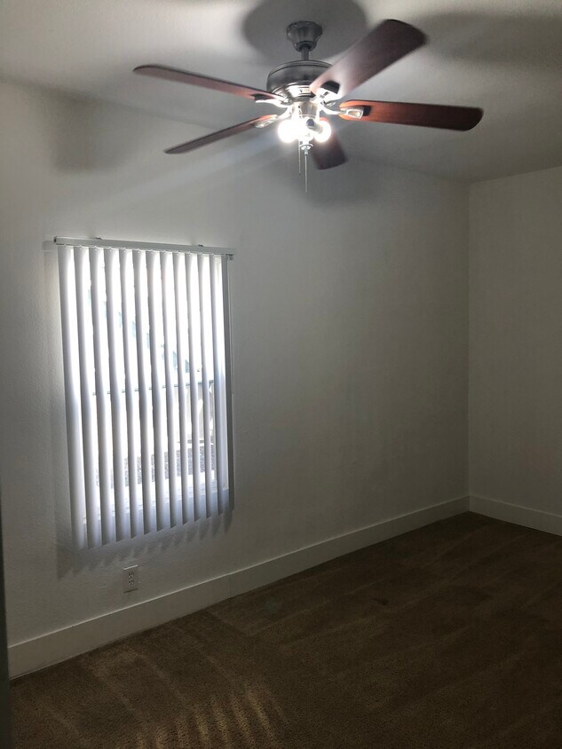Foto del edificio - 6411 Western Ave
