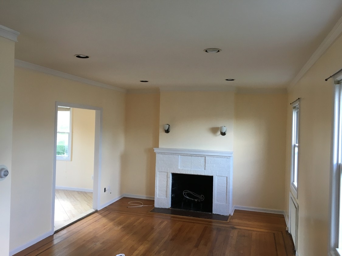 123 Dumont Ave, Clifton, NJ 07013 Townhome Rentals in Clifton NJ