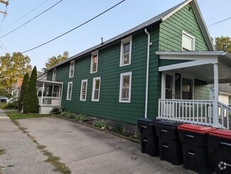 Building Photo - 130 Aurora St