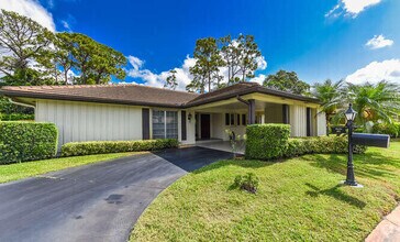 Building Photo - 493 Forestview Dr