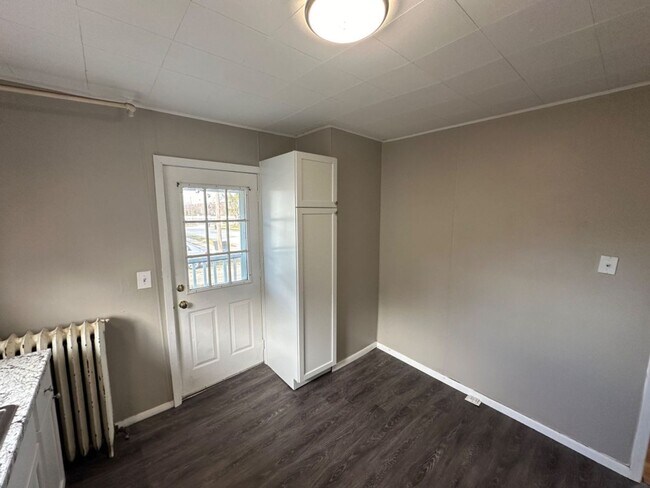 Foto del edificio - 1026 E Main st. - Duplex