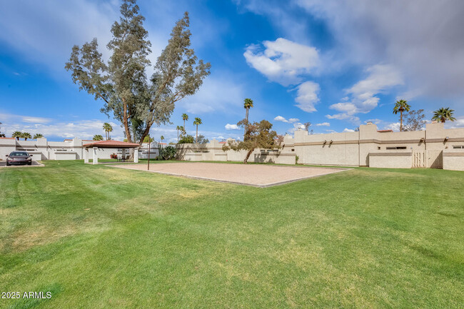 Building Photo - 1429 N Dorsey Ln