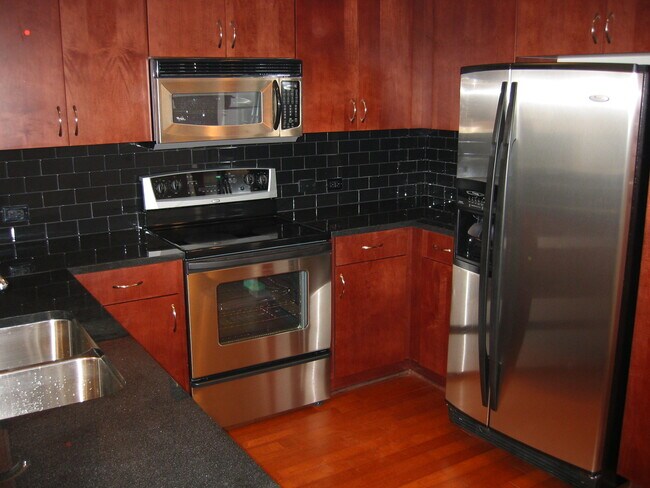 Foto del edificio - 860 Peachtree St NE