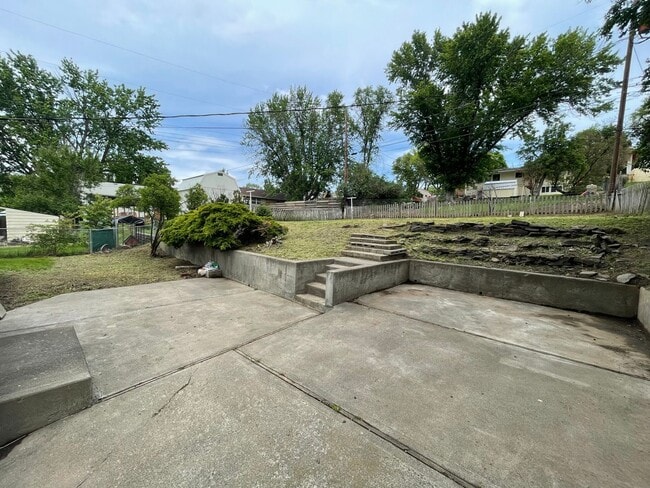 Building Photo - 714 SW 30th St