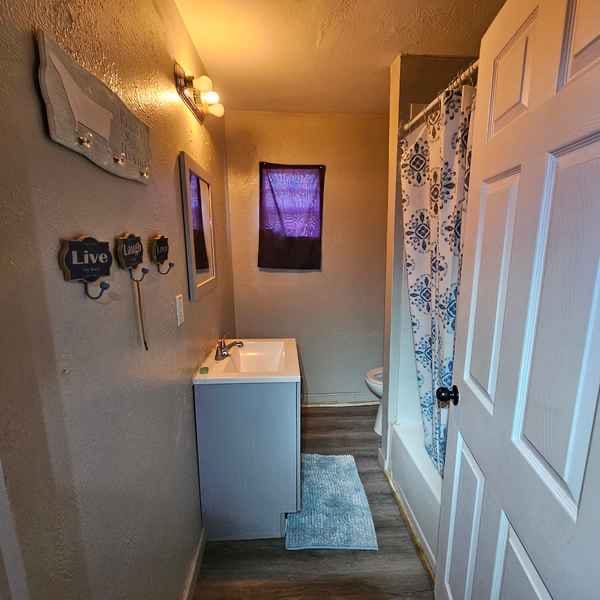 Building Photo - 4 Sandy Ln