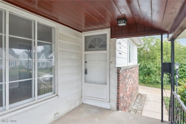 Building Photo - 14214 Reddington Ave
