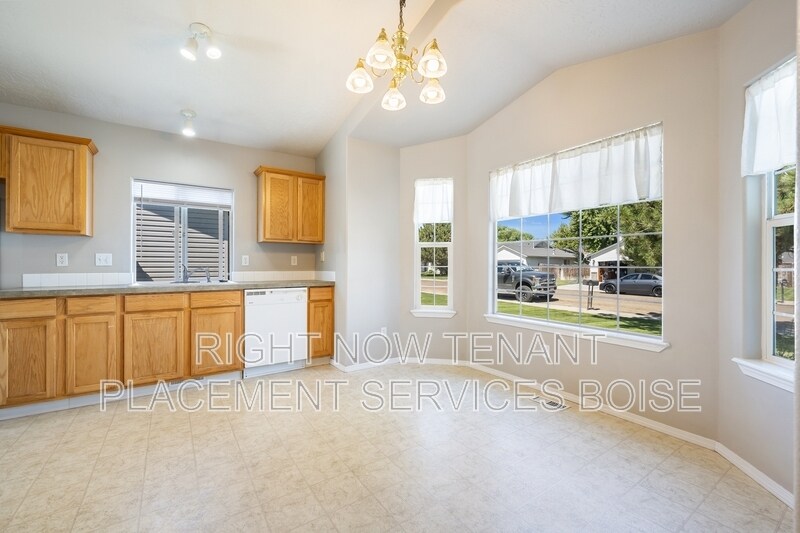Foto principal - 14237 Carolina St