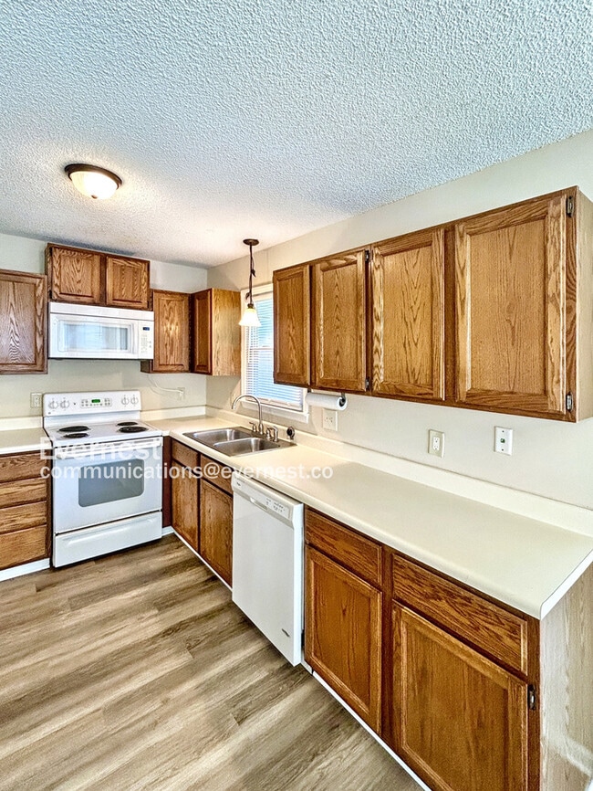 Building Photo - 5126 Lundy Dr