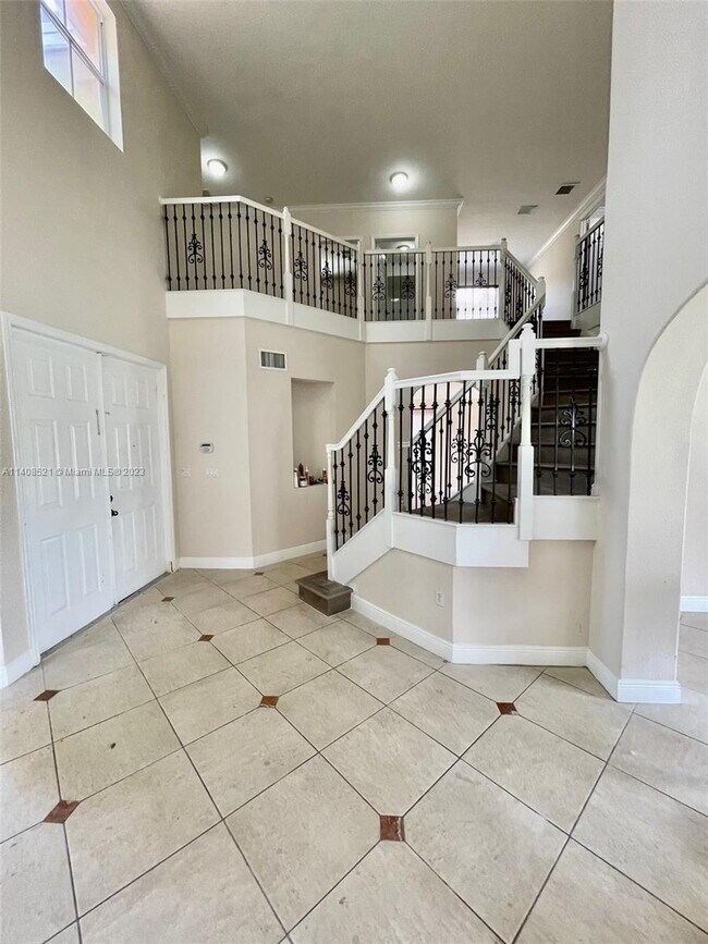 Building Photo - 8230 SW 164th Ct
