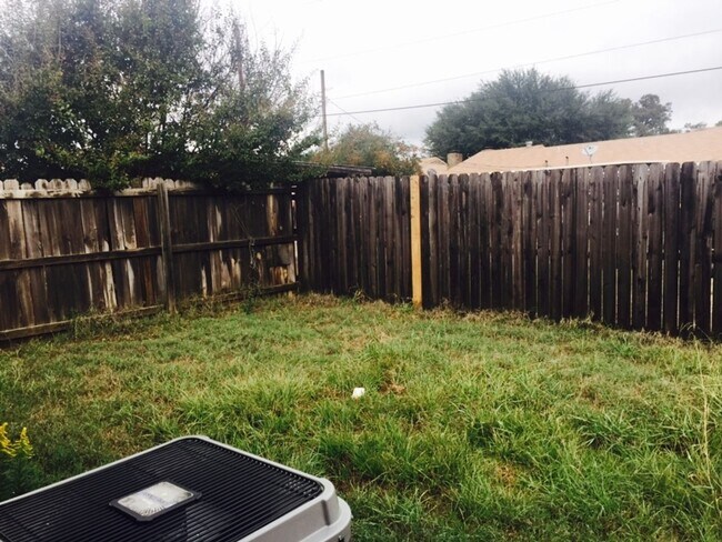 Foto del edificio - 2106 Lee St