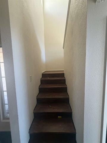 Foto del edificio - 12812 Woodbend Ct