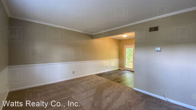 Building Photo - 373 Mooney Rd
