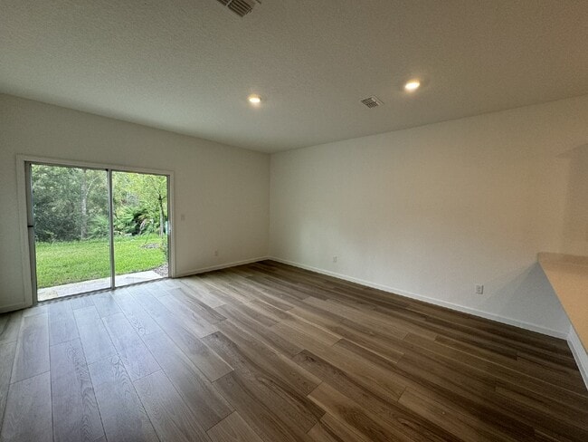 Photo - Holly Cove New Construction!! Apartment