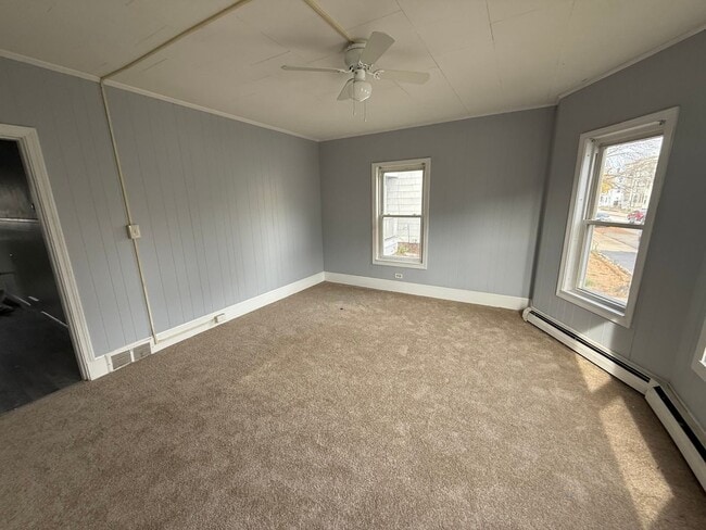 Building Photo - 568 Rimmon St