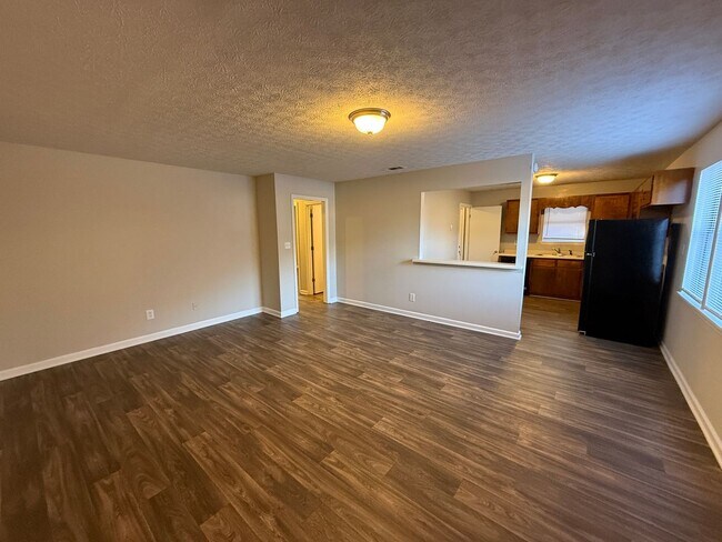 Foto del edificio - Cozy 2BR/1BA Duplex Near UGA – Comfort & Convenience in East Athens