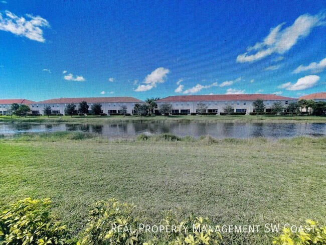 Foto del edificio - 2555 Vine Ave