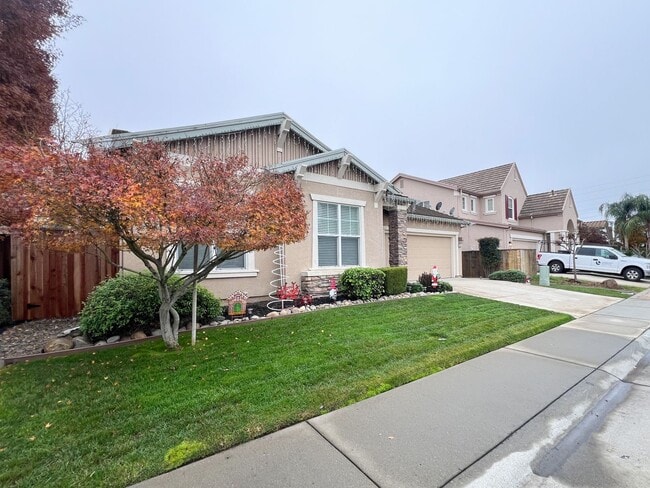 Building Photo - Cozy Single Story Home