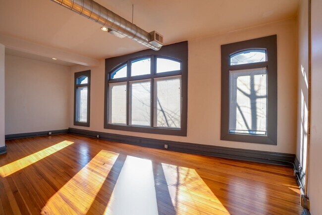 Foto del edificio - Spacious Newport Loft