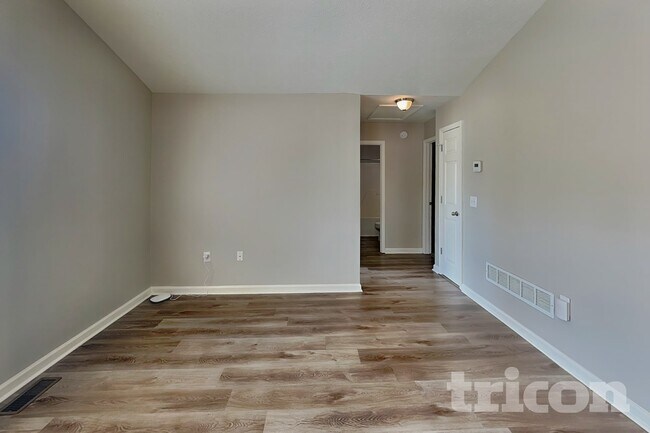 Foto del edificio - 63 Twin Oaks Trail