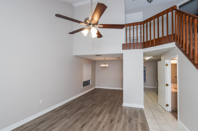Building Photo - 1771 Clover Cir