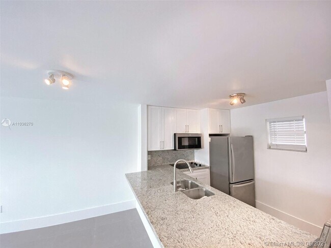 Building Photo - 10300 Coral Way