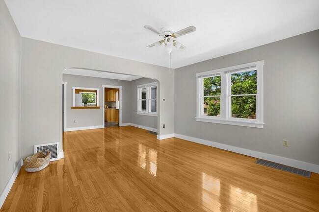 Foto del edificio - 602 7th St S