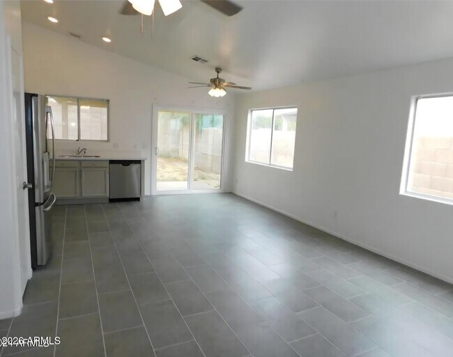 Building Photo - 2874 W Muriel Dr