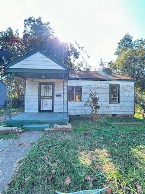 Foto principal - 1983 Hubert Ave