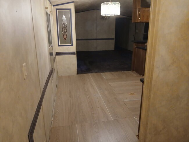 Foto del edificio - Sunny 3-Bedroom Home with 2 Baths and 1,500 Sq Ft in the Heart of Denmark – Only $850/mo