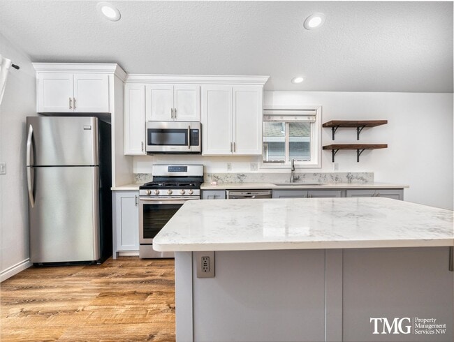 Building Photo - Spacious 3 Bedroom House in Desirable East Vancouver with Double Garage!