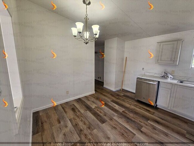 Foto del edificio - Experience Brand New Comfort in This Renov...
