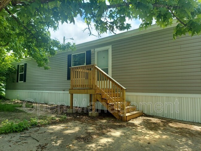 Building Photo - 7534 US-60