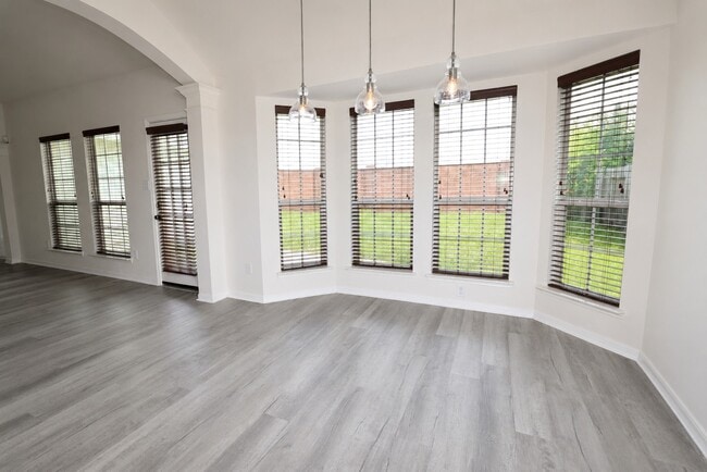 Building Photo - 6343 Big Oak Canyon Dr