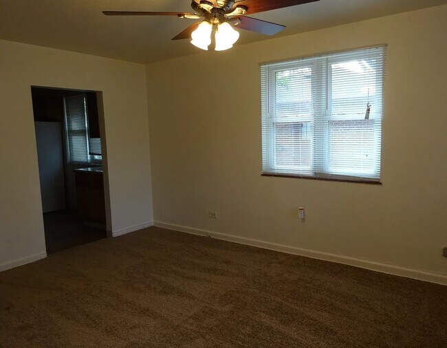 Photo - 1356 Elmira St House