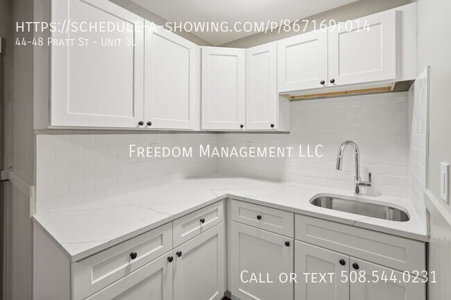 Foto del edificio - 44-48 Pratt St-Unit 3L