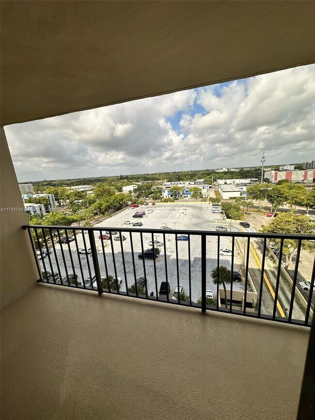 Foto del edificio - 1470 NE 123rd St