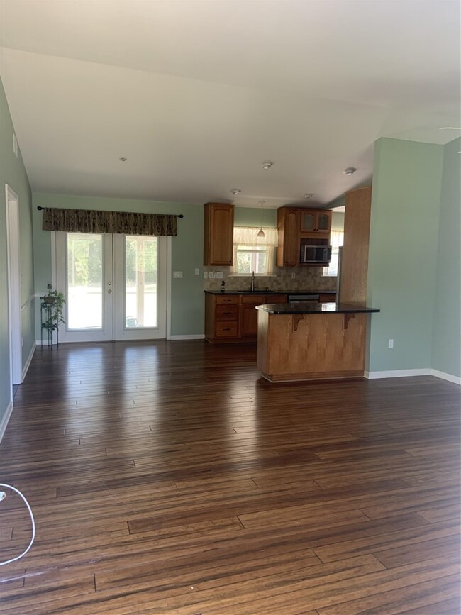 Building Photo - 110 Tarpine Dr