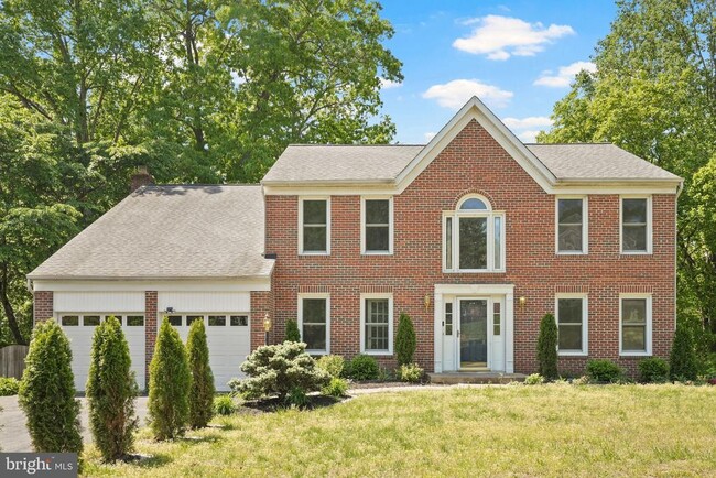 Building Photo - 10 Apple Blossom Ct