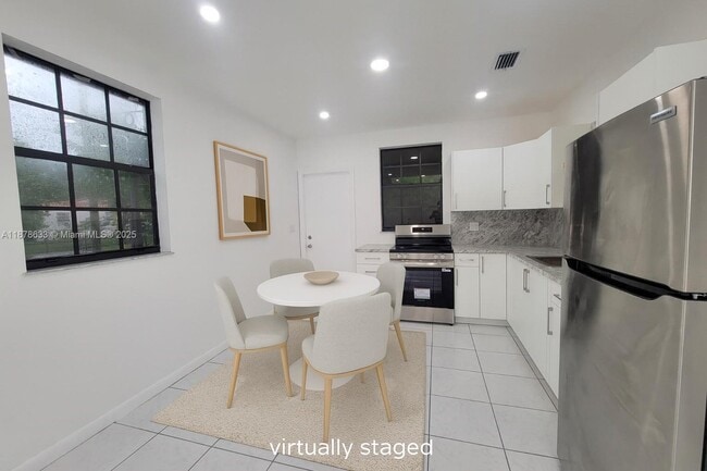 Foto del edificio - 2365 SW 21st Ave