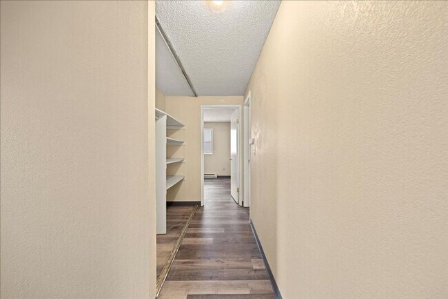 Foto del edificio - 1011 N Cleveland St