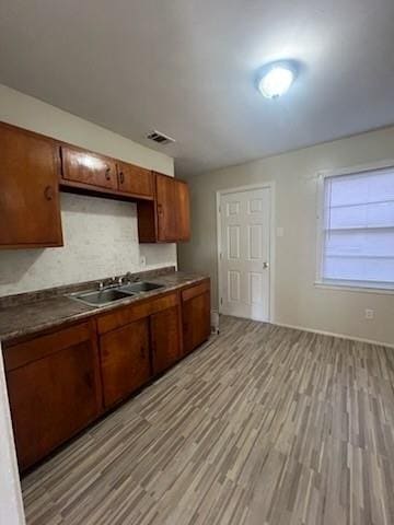 Building Photo - 110 N Thompson Ct